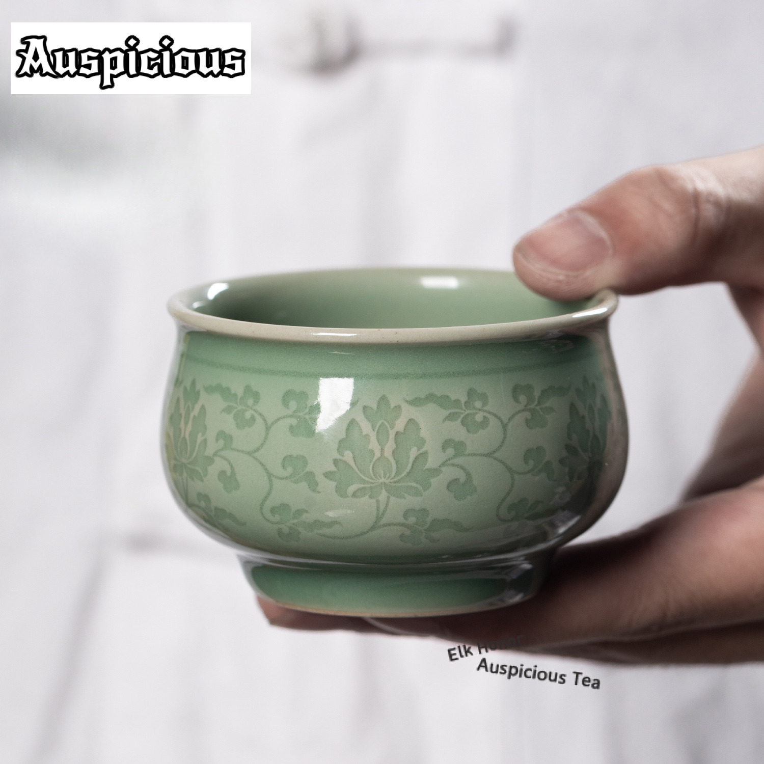 Celadon Ceramic Cup - كوب شاي سيلادون يدوي الصنع بتصميم