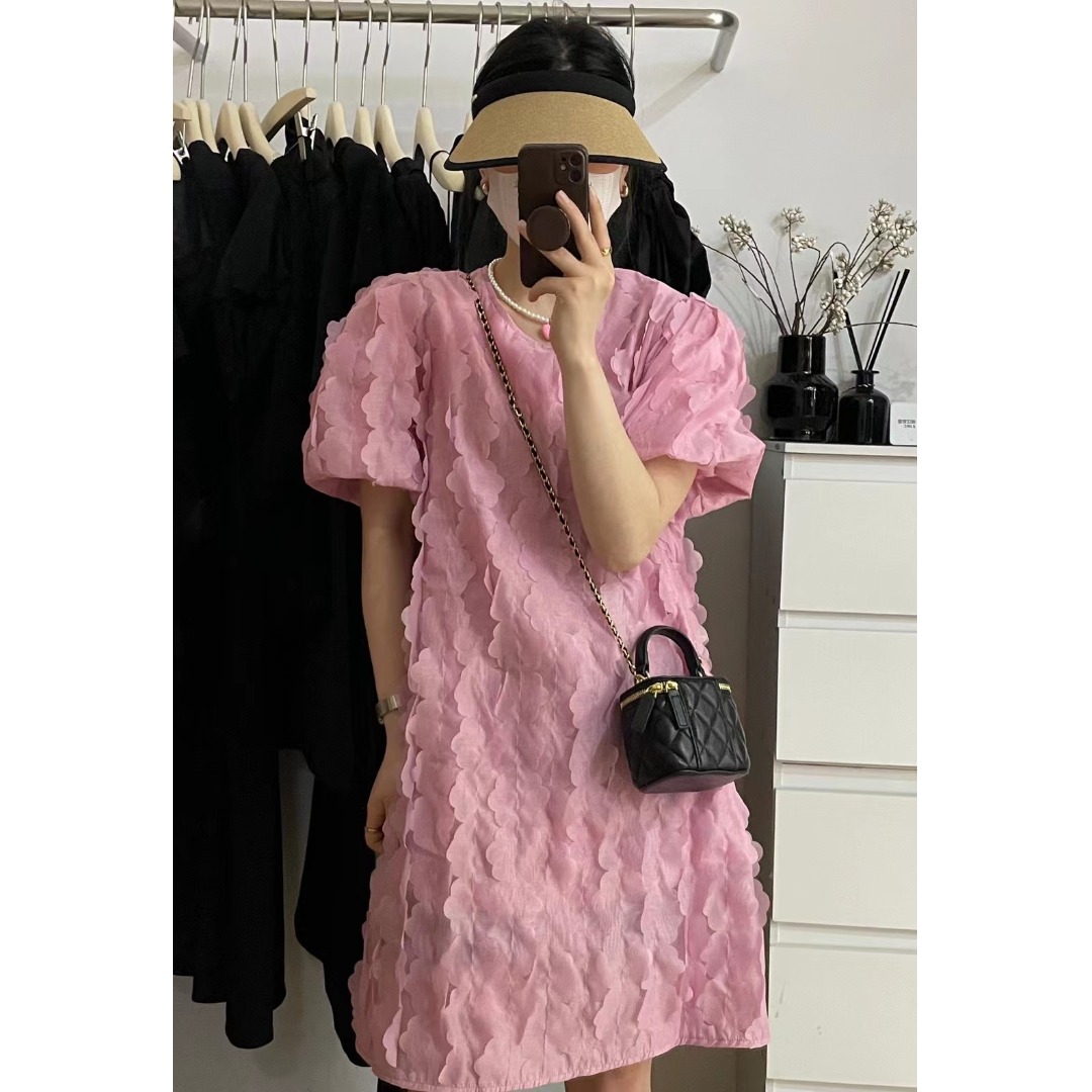 فستان بأكمام فقاعية مزين بالزه - مراجعة Korean Lifestyle & Kids Boutique Photos وسعره